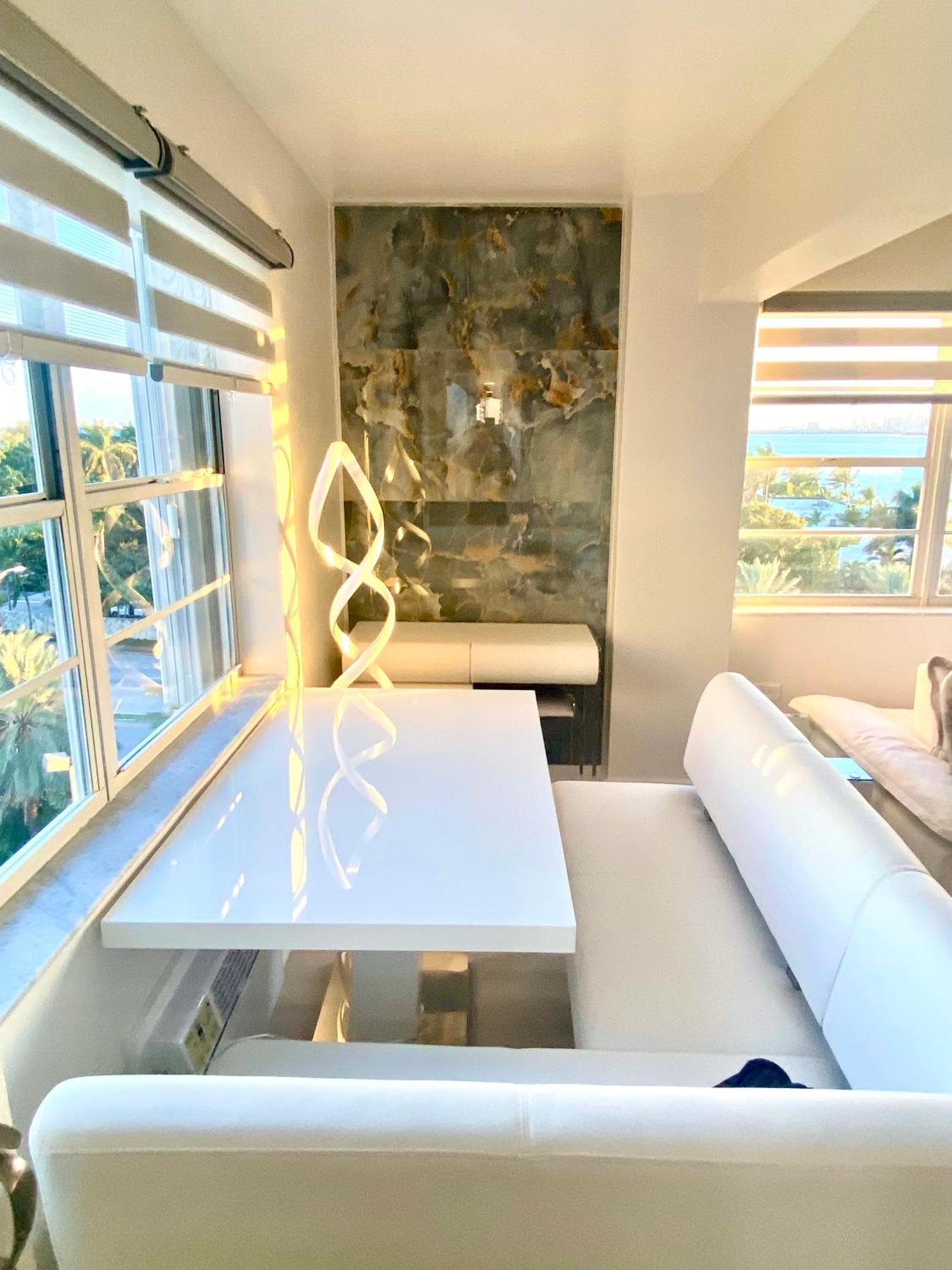Panoramic Luxurious Waterfront One Bedroom Apartment With Miami Skyline View Free Parking 5Min Drive To Μαϊάμι Μπιτς Εξωτερικό φωτογραφία